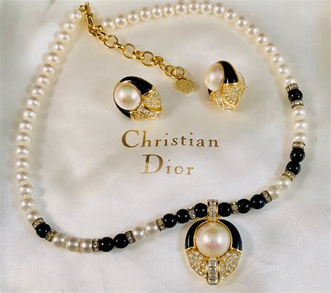 collar perlas christian dior|Christian Dior Collar .